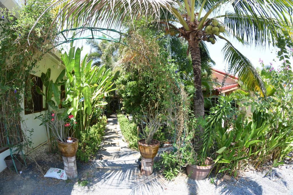 Sanuk Bungalows Rawai 외부 사진